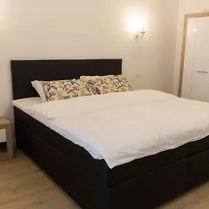  Otel M