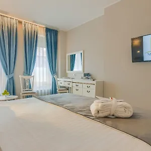 4* Hotel New Era